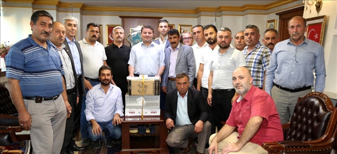 Aksaray Belediyesi´nden 19 mahalle muhtarına bilgisayar hediye etti