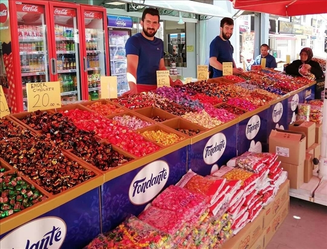 Bayram Şekerleri Tezgahlarda Satılmaya Başladı!