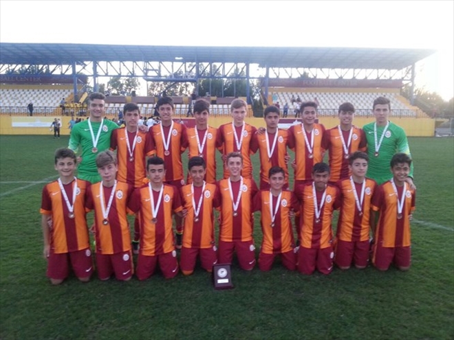 Galatasaray U14 Takımı´ndan Barcelona´ya 6 gol!