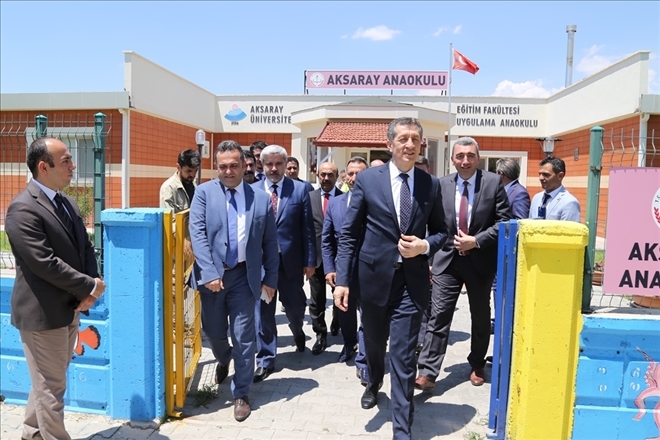 Ziya Selçuk Aksaraya Geldi!