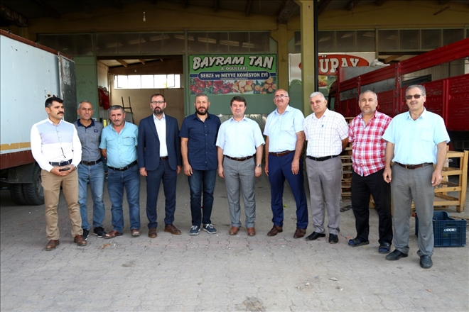  Aksarayda Seçildikten Sonra Hal Esnafını Ziyarete Giden İlk Başkan