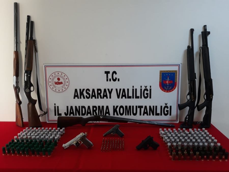 Aksarayda Silah Ve Mühimmat Ticareti Yapan  1 Şüpheli Gözaltına Alındı