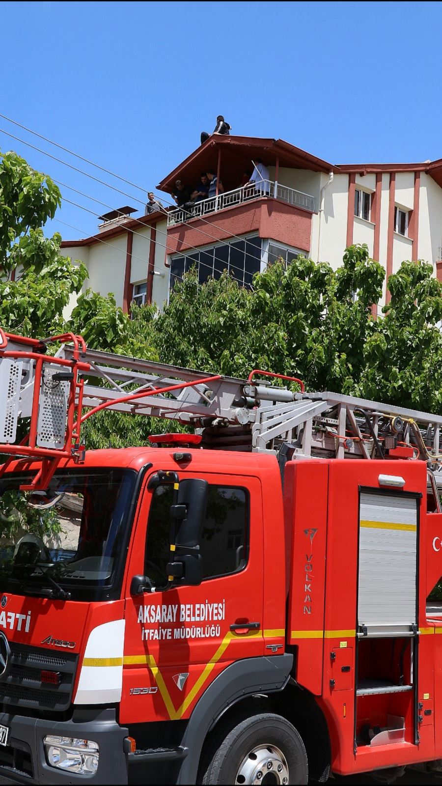 Aksaray da Bunalıma Giren Genci Polisler İkna Etti