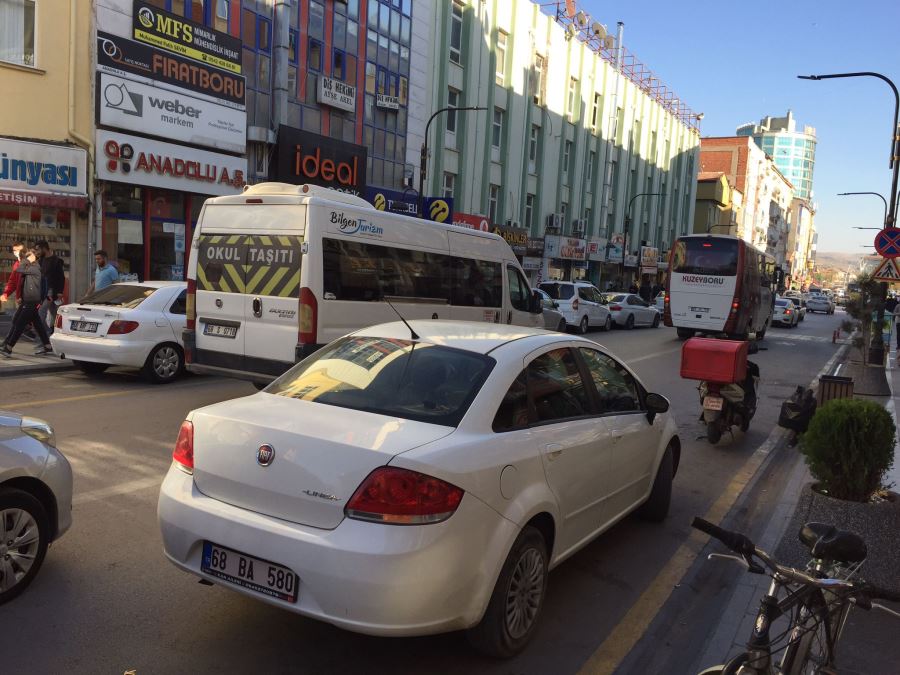 AKSARAY HALKI  PAZAR GÜNÜ GÜZEL HAVANIN TADINI ÇIKARDI.ANCAK HAVALAR SOĞUYACAK.!